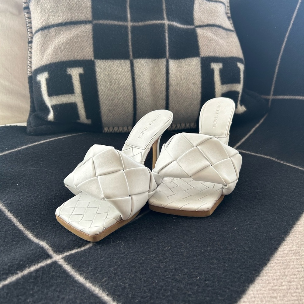 Bottega Veneta Lido Mule